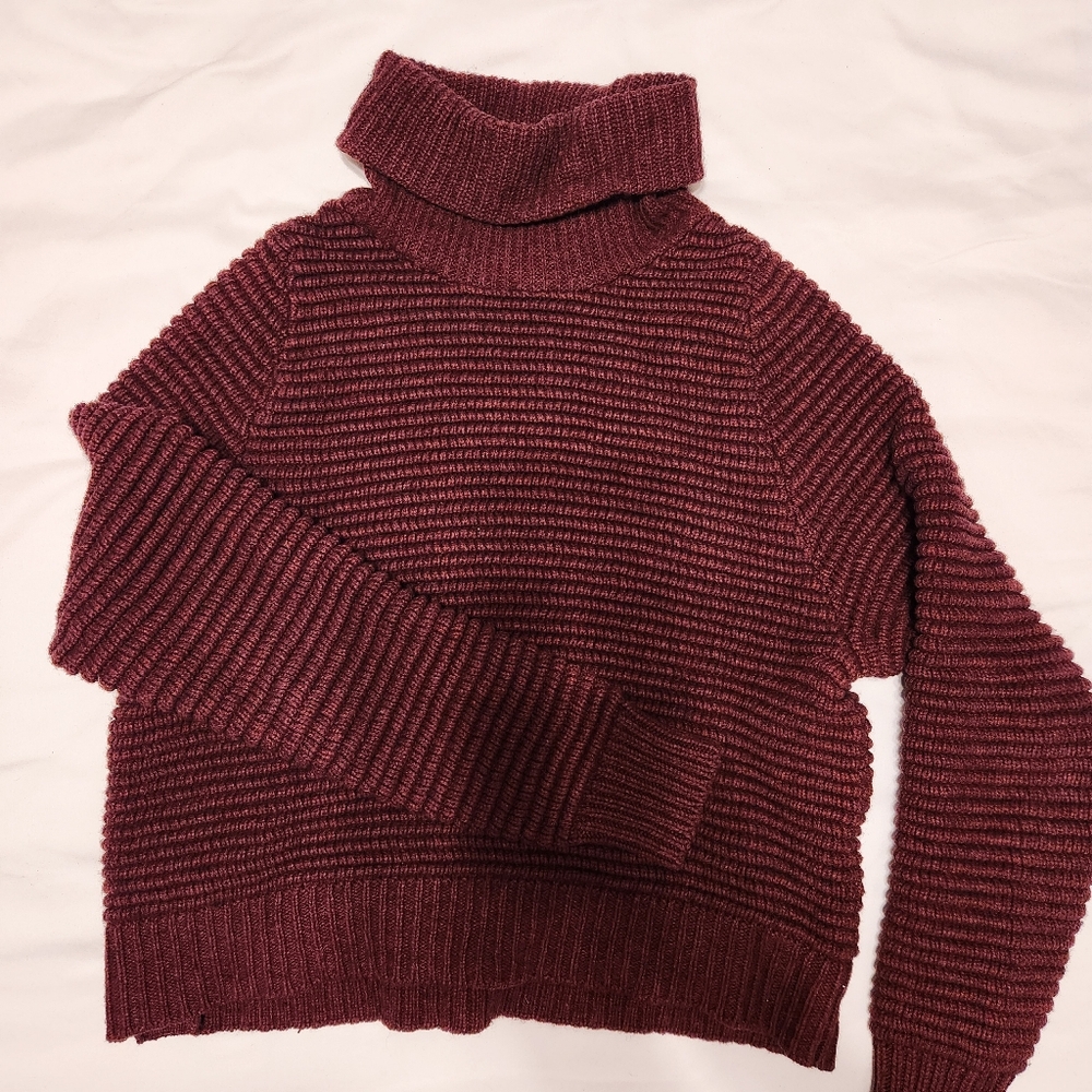 Madewell burgundy turtleneck wool sweater with side buttons size XS